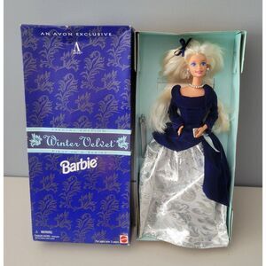 Vintage Mattel 1995 Winter Velvet‎ Barbie 15571 Avon Special Edition Pre-Owned